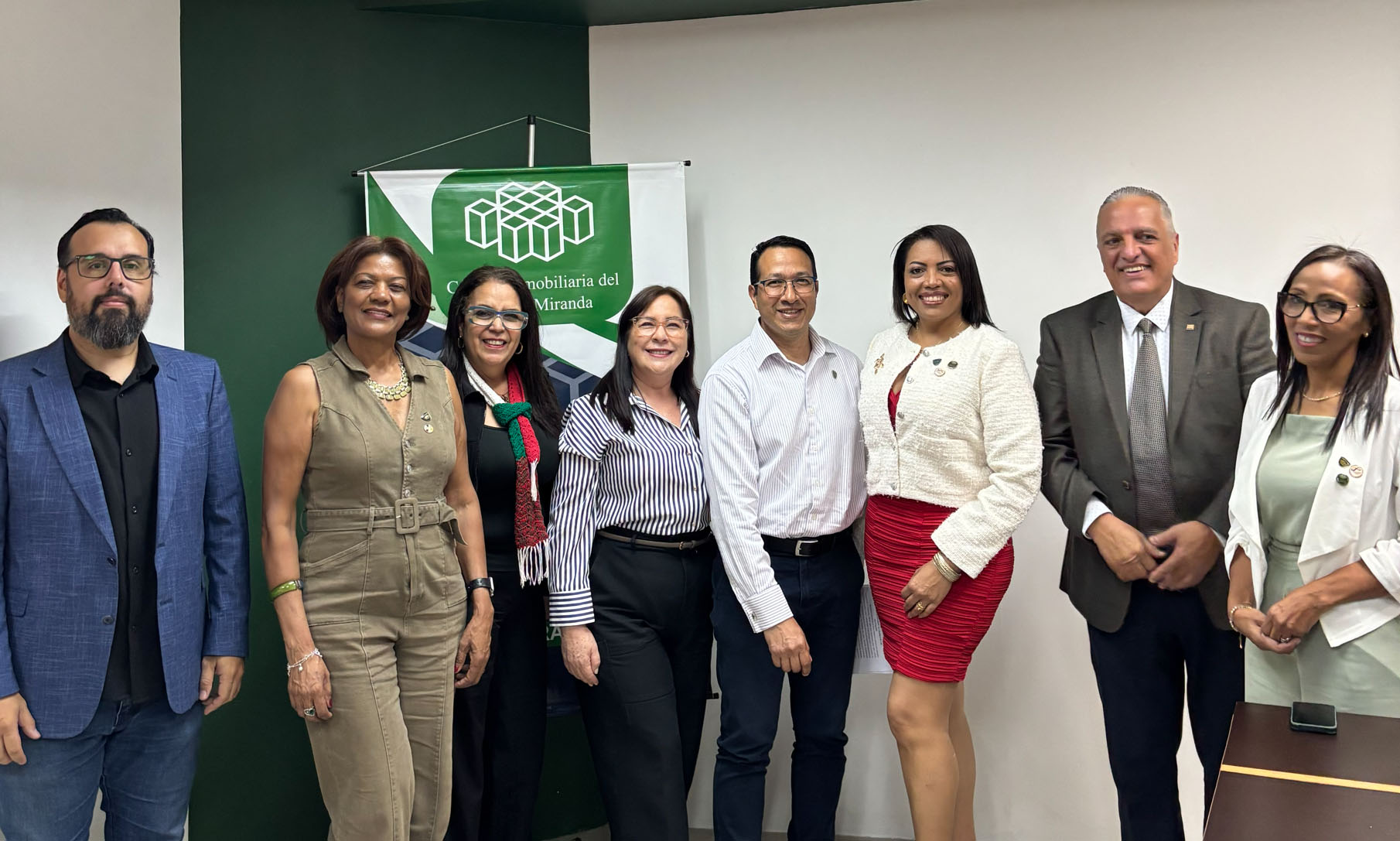 Conozca a la Junta Directiva 